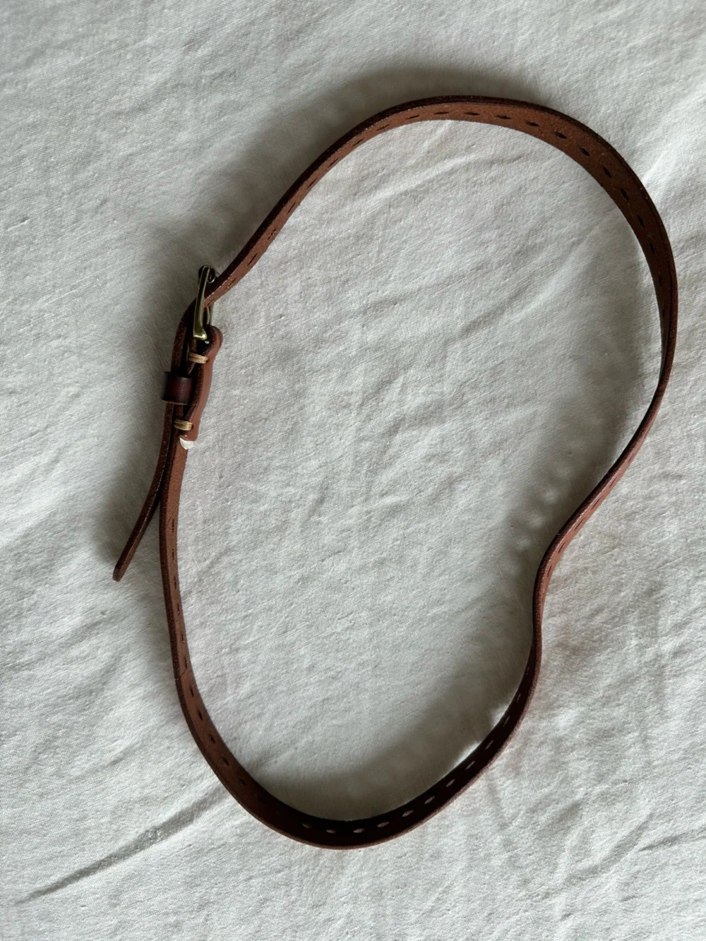 Brown thin leather belt with cutouts, small - Picture 3 of 5
